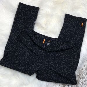 Lucy Black and Grey Patterned Workout Capris